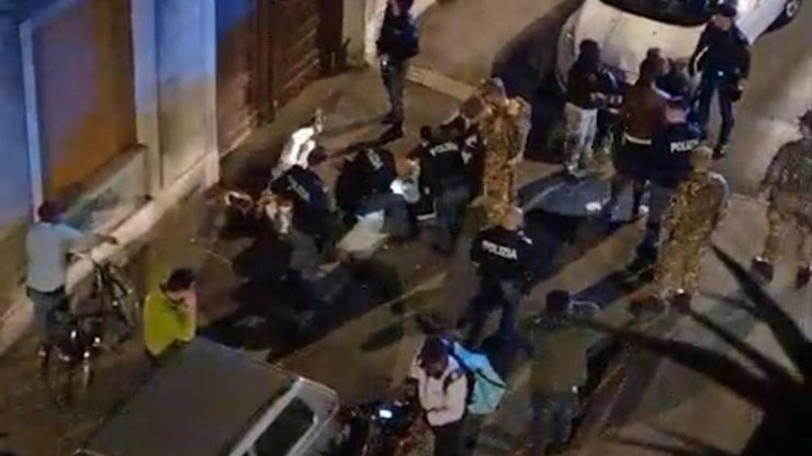 Torino, un debito di droga dietro il massacro di Mamoud, identificati i partecipanti all’aggressione - La Stampa Torino, un debito di droga dietro il massacro di Mamoud, identificati i partecipanti all’aggressione - La Stampa