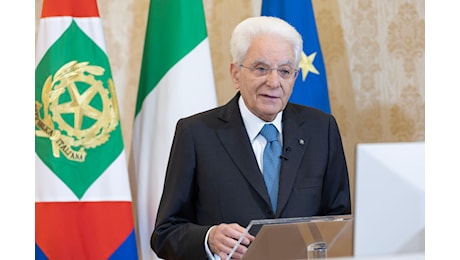 “Con determinazione contro razzismo, odio e guerra”: Mattarella chiede di fermare le spinte nostalgiche