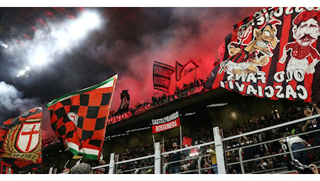 Milan-Udinese, la protesta della Curva Sud: silenzio e nessun coro | PM News