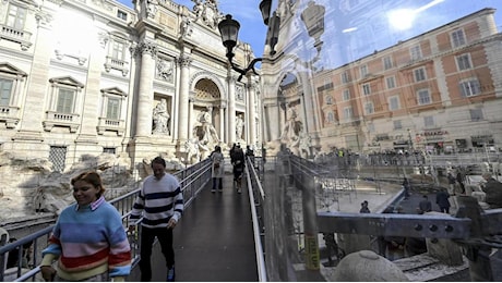 Passerella su Fontana di Trevi