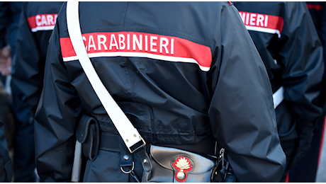 Castellammare di Stabia, docente di sostegno aggredita da 30 genitori. Indagano i Carabinieri