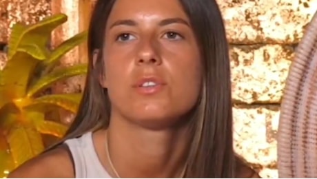 Temptation Island: Giulia chiede il falò a Mirco, che rifiuta e va in hotel con la single Alessia