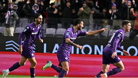 Fiorentina da sogno, record e messaggi: “Vittoria per Edo”