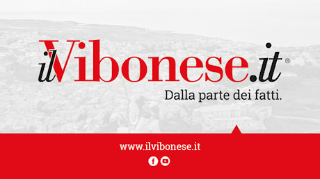 Incidente sull’A2, una famiglia spezzata: morte mamma e figlia di 10 anni, feriti il fratellino di 3 e il papà