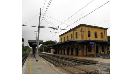 Sospesa la linea ferroviaria tra Cervia e Rimini per allagamento dei binari