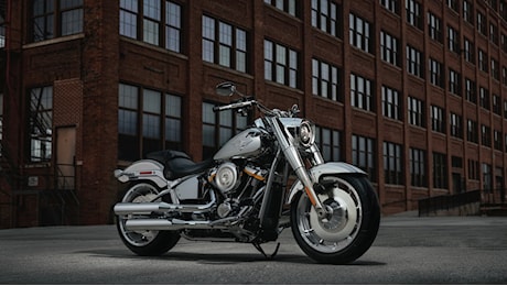 Harley-Davidson celebra i 35 anni della Fat Boy con la serie speciale Gray Ghost