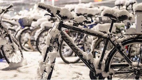 La neve in pianura crea disagi a nord delle Alpi