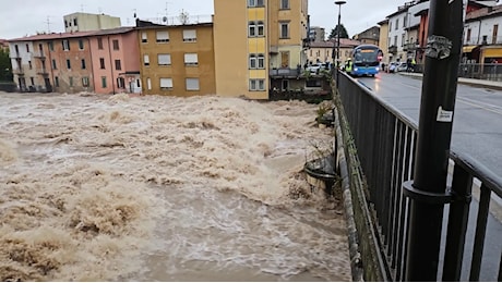 Forti piogge, ponti chiusi a Seriate e tra Cene e Gazzaniga. Frane e allagamenti nelle valli