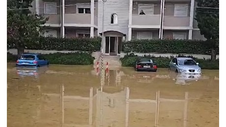 Allagamenti in varie zone [Video] di Perugia, traffico bloccato e disagi