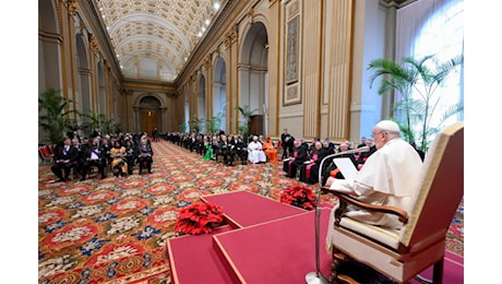 Francesco: «Porre fine alla guerra e dialogare con tutti»