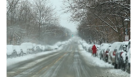 Allerta neve per l'arrivo di una tempesta negli Usa: stato di emergenza in 7 Stati