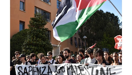 Palestinesi in piazza, divieti e polemiche. Oggi il ricorso al Tar