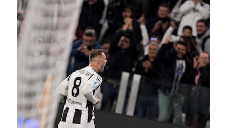 Juve Lecce, i tifosi esaltano Koopmeiners: la stoccata a Thiago Motta