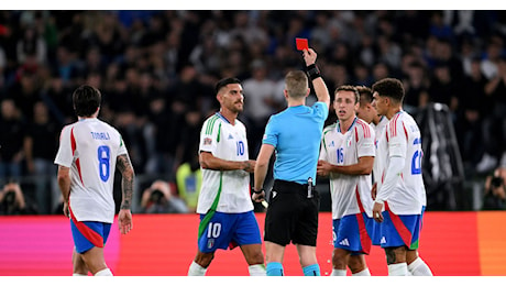 Italia-Belgio, moviola LIVE: Pellegrini espulso al VAR per fallo su Theate, decisione giusta