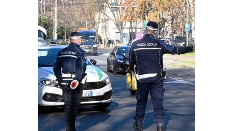 Caccia agli alcol test prima di guidare: esaurite le scorte nelle farmacie di Milano