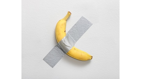 La Banana di Cattelan è da record storico: 6,24 milioni di dollari a Sotheby’s New York