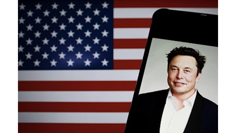 Elon Musk da record, il suo patrimonio supera i 400 miliardi dollari