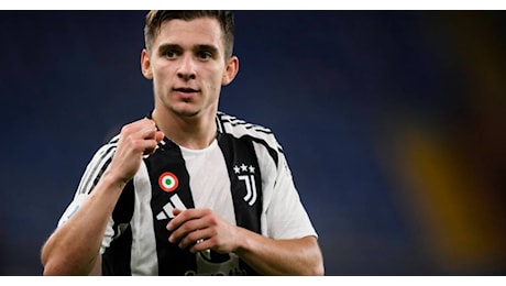 Riecco Dusan, prima gioia Chico: una Juve da record stende il Genoa