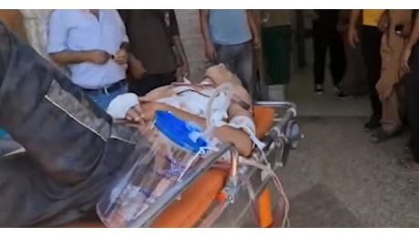 IL VIDEO. Raid sul campo di Nuseirat, i feriti trasportati in ospedale
