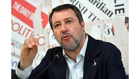 Ue, Salvini: colpo di Stato, reagire con tutti mezzi possibili