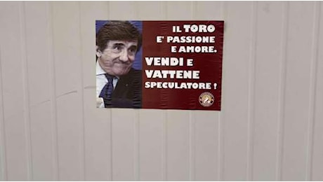 Contestazione a Torino, volantini all'esterno dello stadio contro Cairo: Vattene, speculatore!