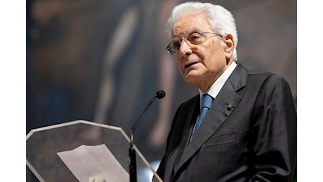 Mattarella-arbitro fischia il fallo e chiede “collaborazione istituzionale”. Meloni contro le toghe