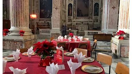 Soli, famiglie e anziani: in 350 al pranzo di Natale di Sant'Egidio alla Nunziata