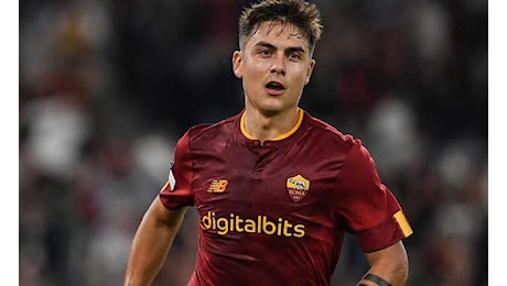 Dybala prende in giro la Lazio dopo il derby vinto. La reazione di Paredes