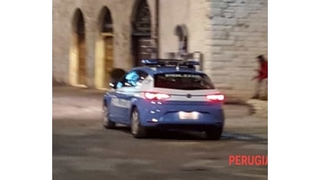 Perugia, 19enne accoltellato in centro storico