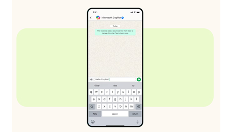 Microsoft integra gratuitamente Copilot su Whatsapp: ecco come attivarlo