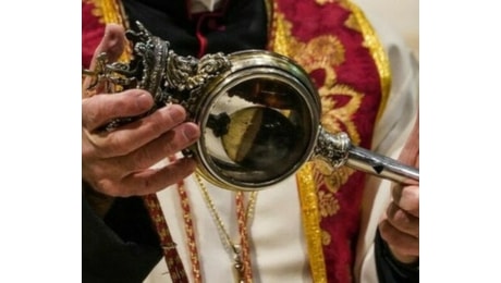 San Gennaro, il sangue si è sciolto (dopo vari tentativi)