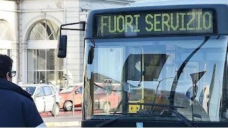 Sciopero generale venerdì 29 novembre, a rischio tutti i servizi: bus, treni, metropolitana, rifiuti. Corteo in centro a Torino