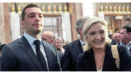 “Il voto per il partito di Le Pen non è di protesta, ma di adesione. Fondamentale il programma anti-migranti. L’estrema destra? Da Sarkozy in poi è stata normalizzata”