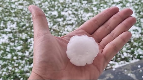 Il caldo scatena la grandine: la grandezza dei chicchi raddoppiata rispetto agli anni Cinquanta