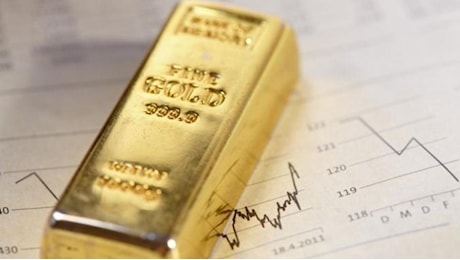 L'oro tocca il nuovo massimo storico (il dato più alto dal 1968) e si avvicina a quota 2.500 dollari