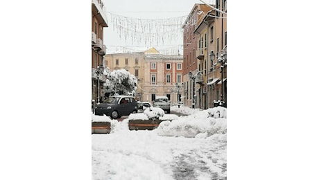 Natale 2024 con la neve? “E’ possibile”. Venerdì il tempo peggiora: arrivano freddo, piogge e fiocchi anche in collina