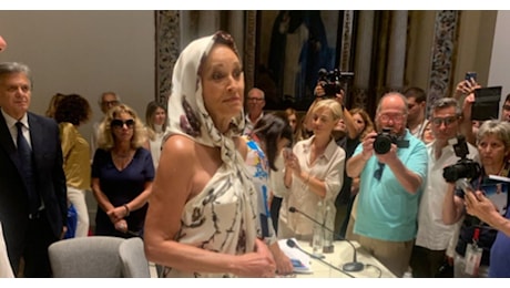 Sharon Stone al Festival di Taormina: Le elezioni in America cambieranno anche l'Italia