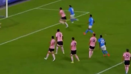 VIDEO Napoli-Palermo 1-0: La rete di Ngonge, errore di Sirigu