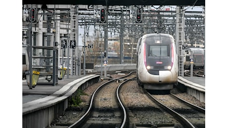 Parigi 2024, Olimpiadi al via e ferrovie Francia sotto attacco: cosa succede
