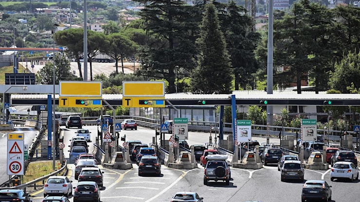 Esodo estivo: sabato bollino nero sulle strade, rinforzi e sorveglianza per il Giubileo dei giovani - Corriere Roma