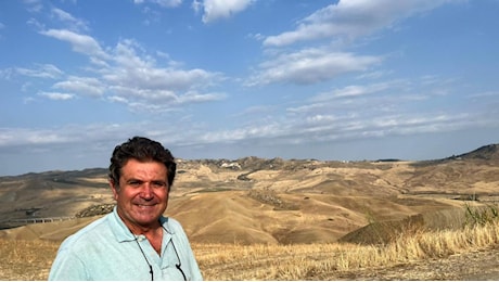 Il dramma degli agricoltori siciliani, senza raccolto e semi da piantare: «A metà marzo il campo era tutto secco»