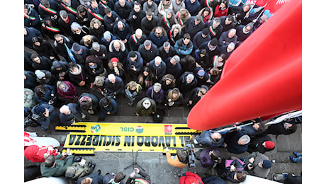 Calenzano, il lutto e la rabbia: “Sicurezza trascurata”