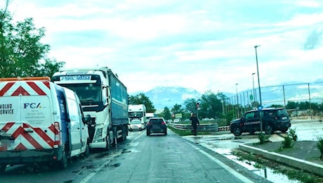 Mezzo pesante in avaria sulla Monti Lepini: traffico congestionato e disagi in strada