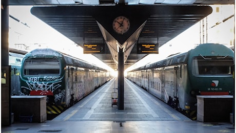 Sciopero dei treni di lunedì 30 settembre, si ferma Trenord: i mezzi garantiti e le fasce orarie dello stop