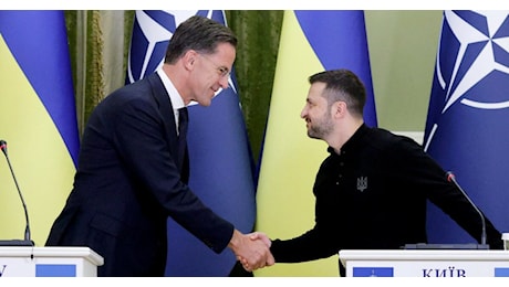 La Nato promette altri 40 miliardi e armi a Zelensky