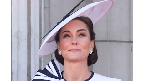 Kate Middleton, il messaggio nascosto negli orecchini di perle fa piangere tutti