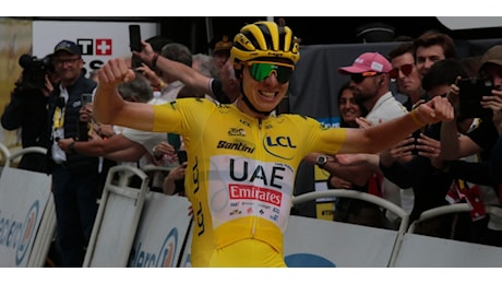 Tour de France, Pogacar regala uno show da padrone