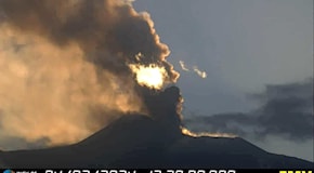 Eruzione dell'Etna, cenere su Catania: nube alta 4,5 chilometri