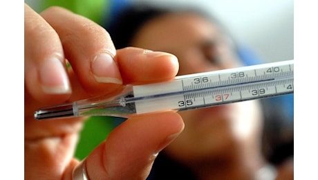 Influenza, boom di contagi durante le feste: ecco quando è previsto il picco