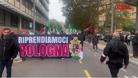 Corteo CasaPound Bologna 9 novembre, il video